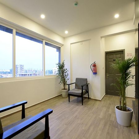 Townhouse Airport Road Hotel Yelahanka Exterior foto