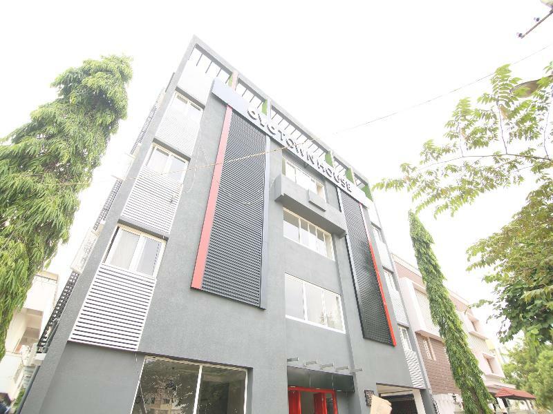 Townhouse Airport Road Hotel Yelahanka Exterior foto